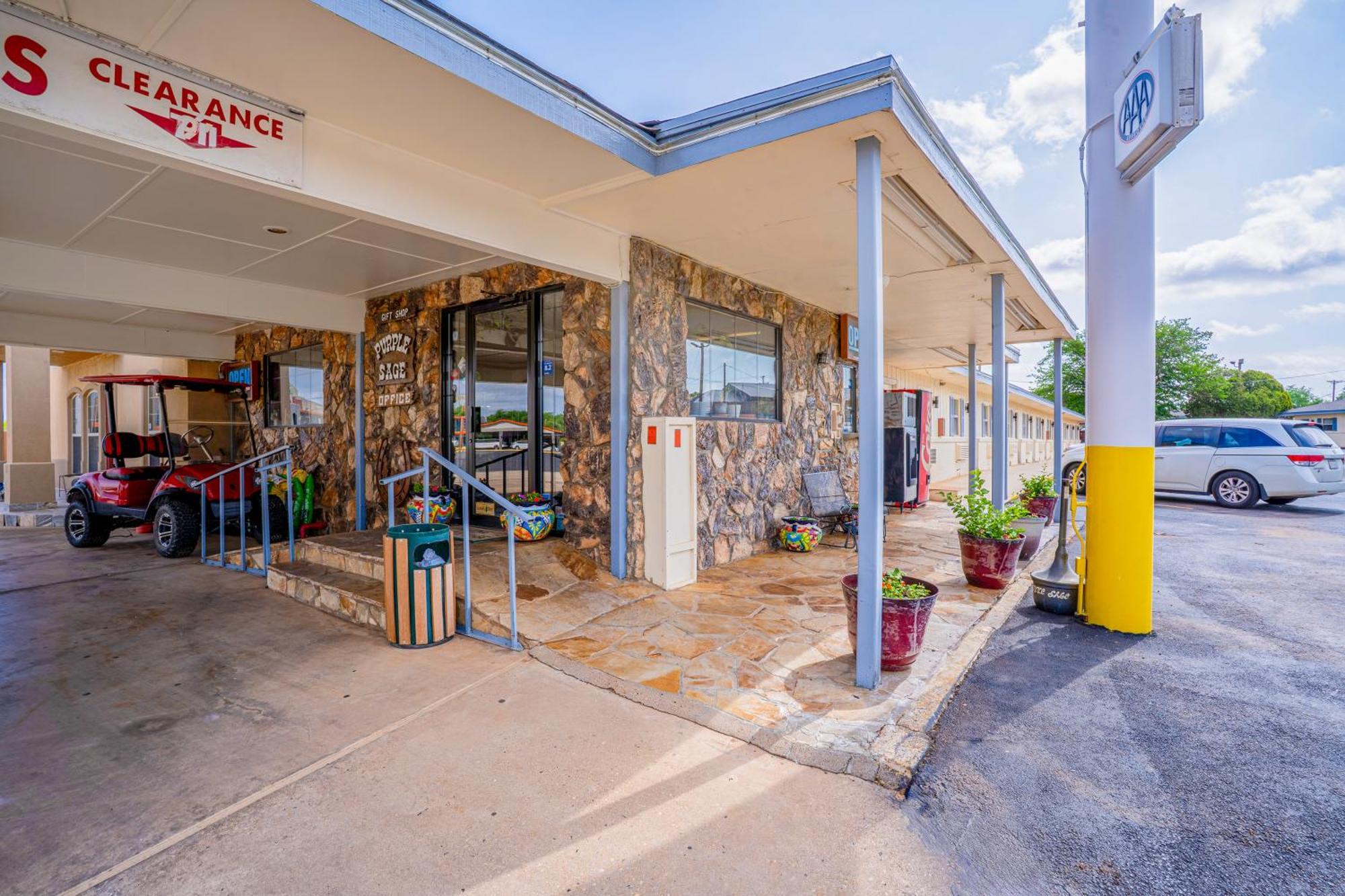 Purple Sage By Oyo Snyder Tx Motel Exterior photo